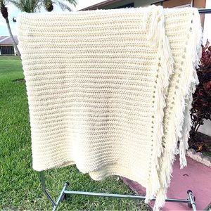 Crocheted hand made king size cream afghan, side trim. Excellent clean condition